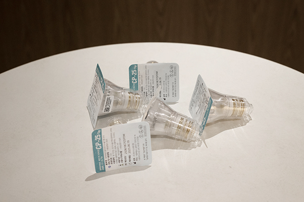 아현 피부과, 전문의가 직접 보고 결정하는 맞춤 시술의 차이 관련 이미지 3