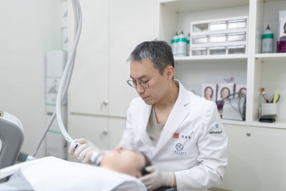 Dermatology Clinic Near Ewha Womans Univ. Station, the Difference in Onda Lifting Results Comes Down to ‘This’ image 5
