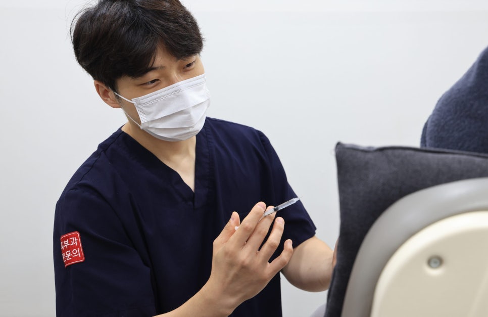 Gongdeok Dermatology Clinic: Essential Criteria to Check Before Choosing Between Ultherapy and Thermage image 10