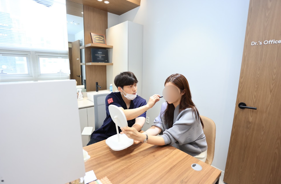 마포 근처 피부과 써마지 울쎄라 차이, 내 피부에 꼭 맞는 리프팅 고르는 법 관련 이미지 1