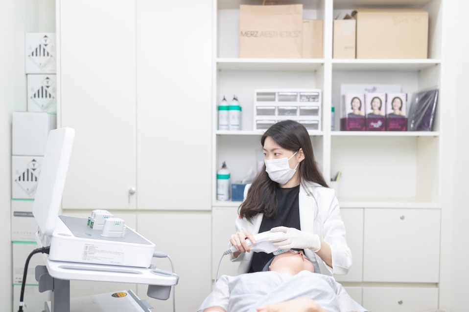 Seodaemun-gu Dermatology Clinic: What to Check Before Choosing Ultherapy or Thermage image 5
