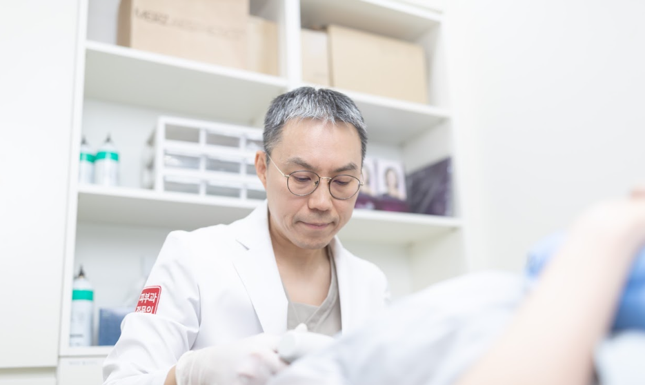 아현역피부과 쥬브젠, 보톡스를 맞아도 깊은 주름이 그대로인 이유 관련 이미지 3