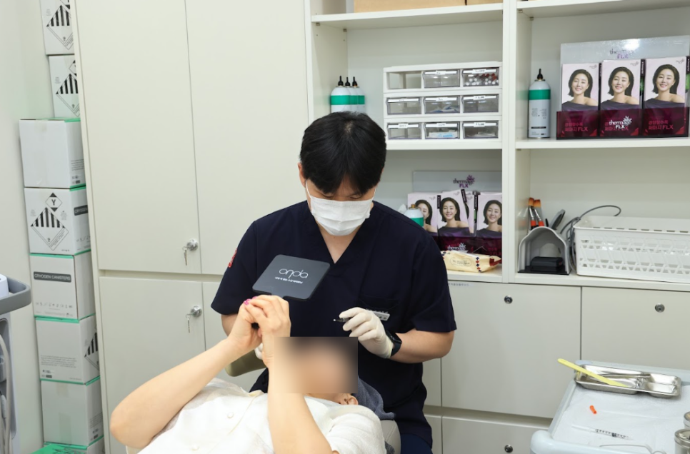 공덕피부과 필러 대신 쥬브젠?주름을 ‘채우는 방식’부터 다릅니다 관련 이미지 3