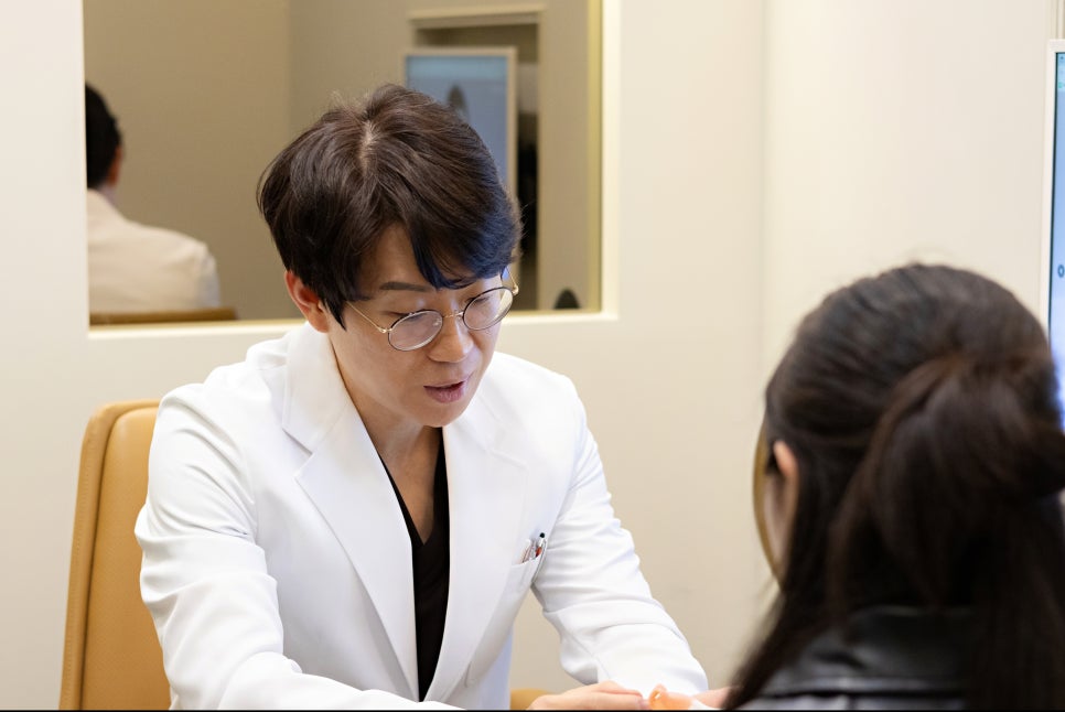 Revision Rhinoplasty Revision Surgery: Why You Should Choose a Plastic Surgery Clinic More Carefully Than for the First Surgery image 6