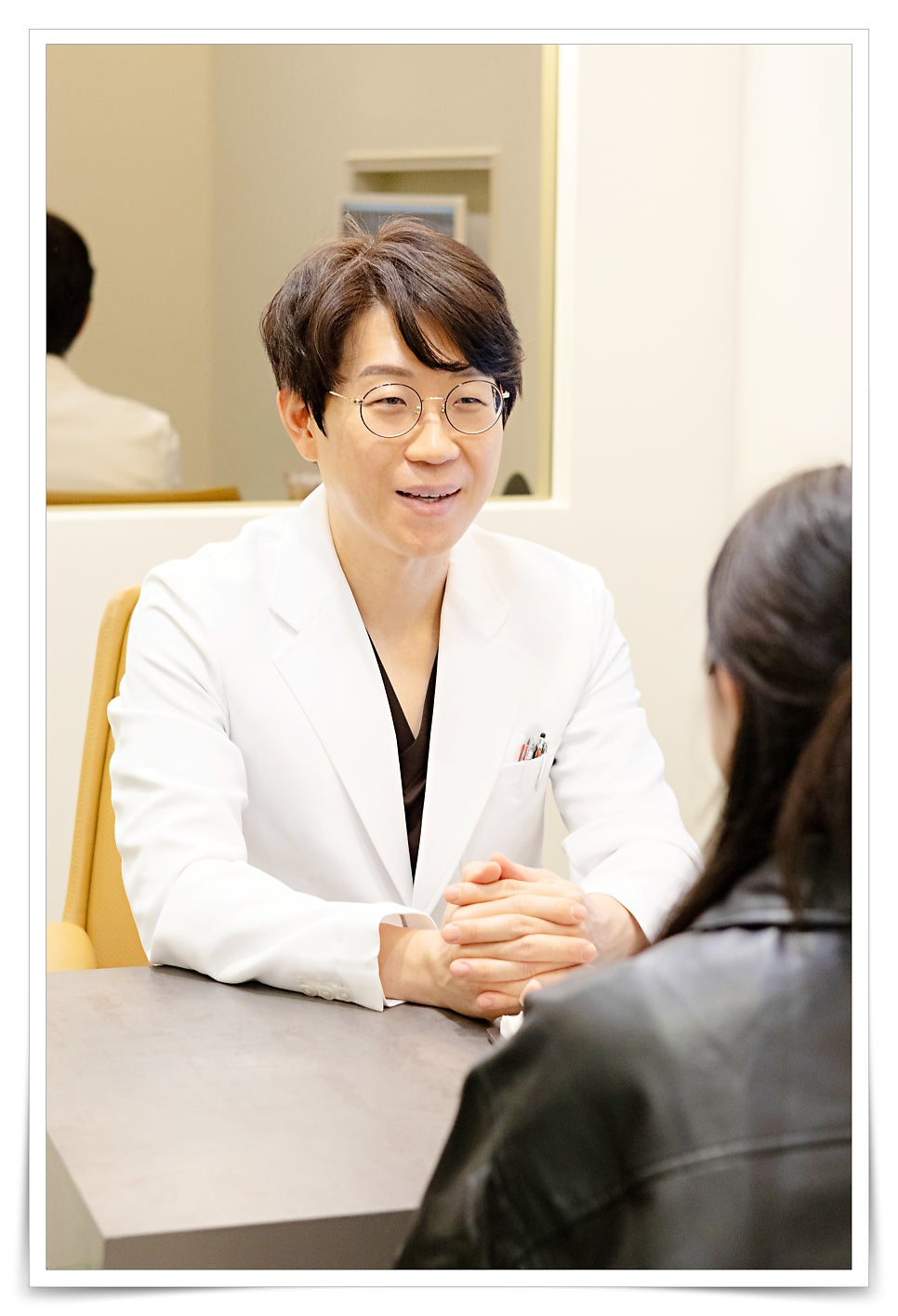 Double Chin Removal Surgery: How to Get Rid of a Double Chin Completely image 3