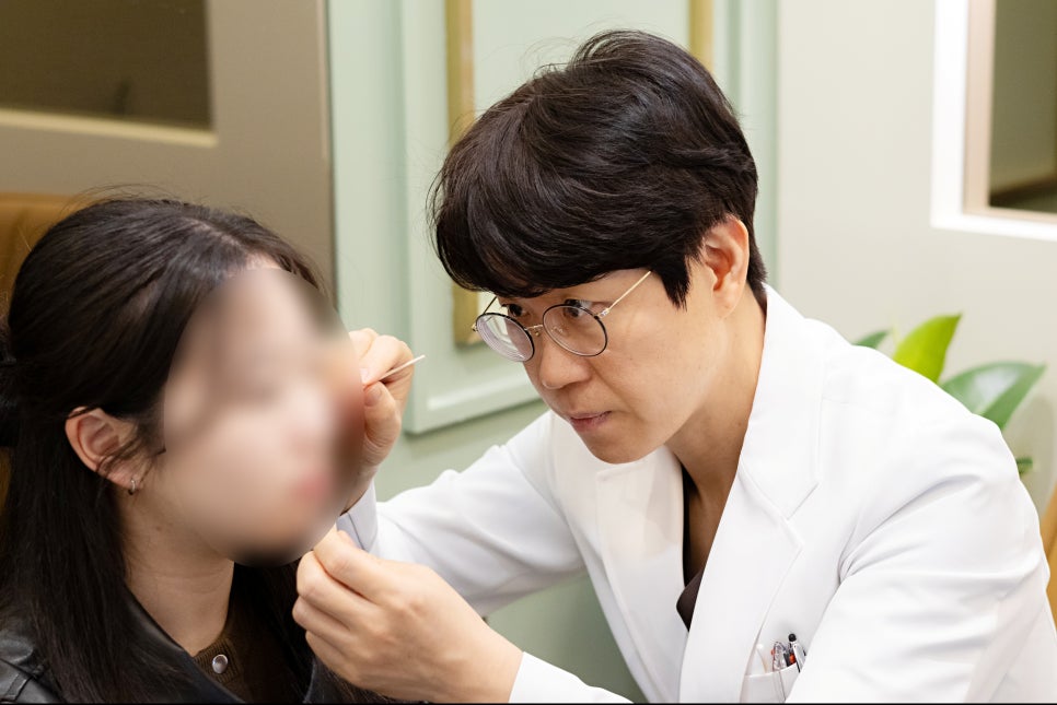 Revision Rhinoplasty Revision Surgery: Why You Should Choose a Plastic Surgery Clinic More Carefully Than for the First Surgery image 1