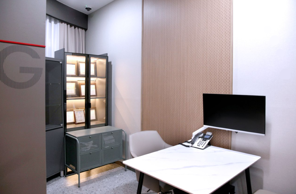 남자 인중축소, 받아도 되는 케이스인지부터 확인하세요 관련 이미지 4