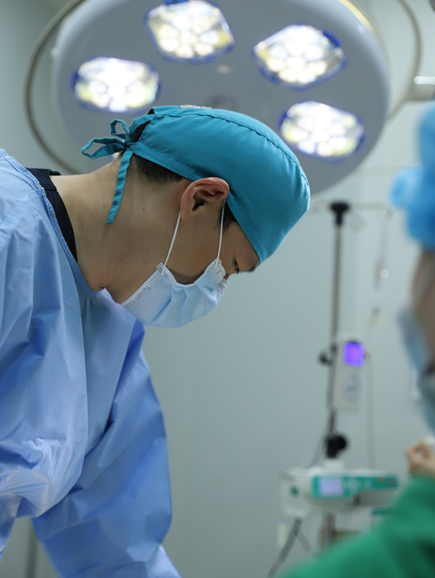 남자 인중축소, 받아도 되는 케이스인지부터 확인하세요 관련 이미지 2