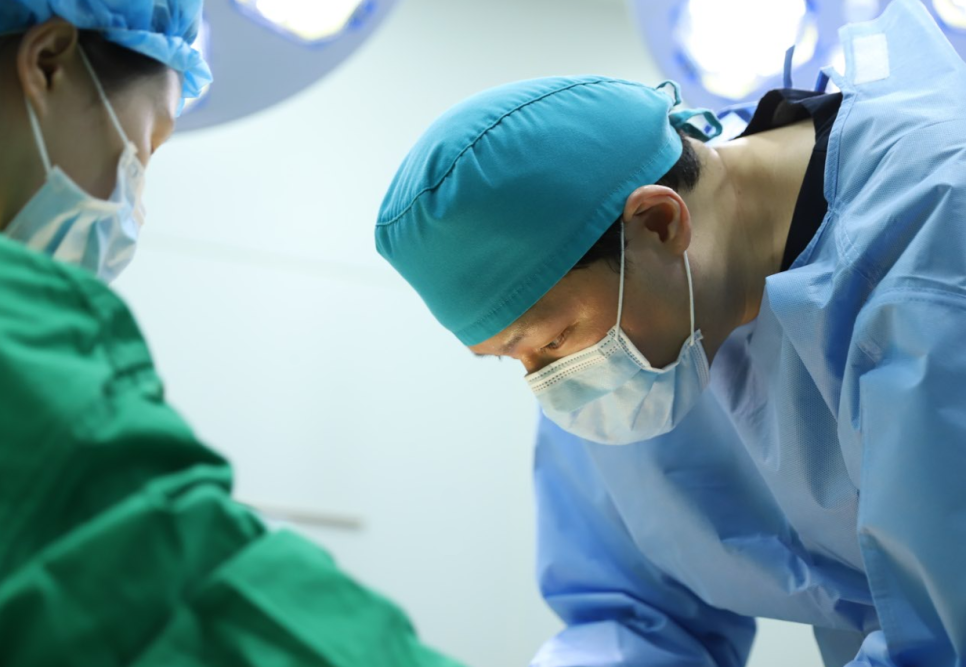 인중축소술 부작용, 수술 전에 반드시 알아야 할 것들 관련 이미지 3