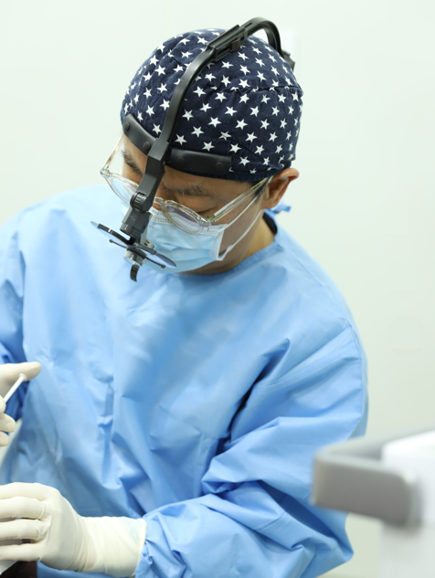 Lower Eyelid and Upper Eyelid Surgery: Should They Be Performed Together as You Age? image 10