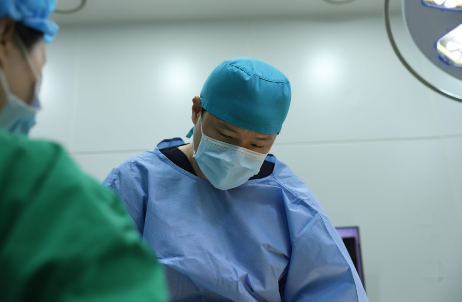 지방이식 가슴성형을 고민 중이라면 관련 이미지 2