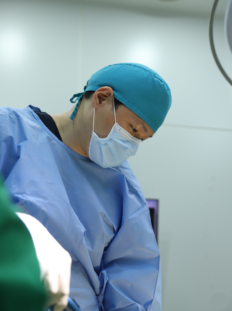 What to Know About the Surgical Process and Care Before Deciding to Remove Breast Implants image 5