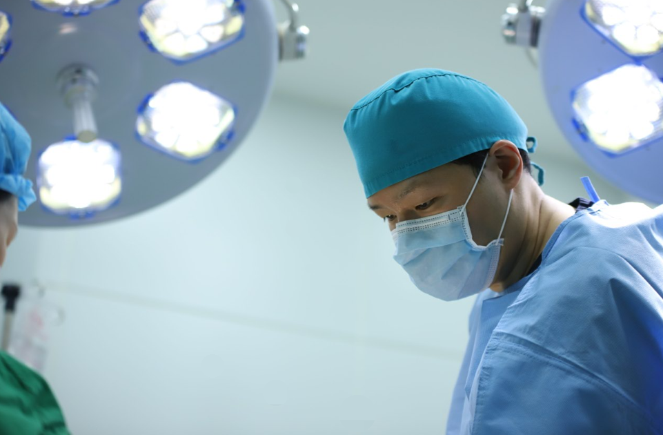 강남 가슴확대수술, 구형구축과 병원 선택 기준 총정리 관련 이미지 2