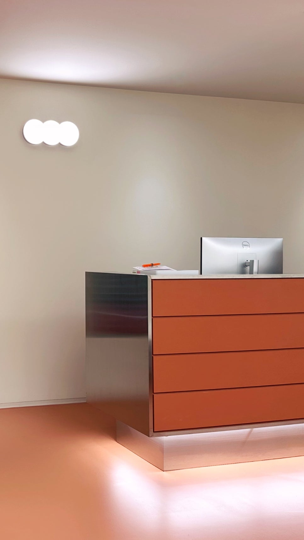 교대역 근처 치과, 치과 답지 않은 예쁜 치과 관련 이미지 1