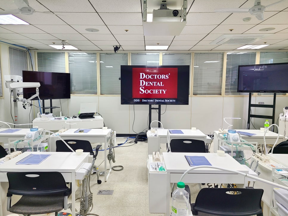 22년5월22일 / Troubleshooting Symposium, 조용식원장님 AO intensive course 관련 이미지 1