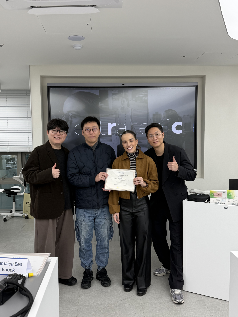 소현수 원장 앞니 레진 빌드업 세미나 강의 관련 이미지 7