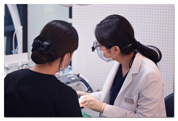 How Should You Choose a Laminate Veneer Dentist in Yeoksam-dong? image 5