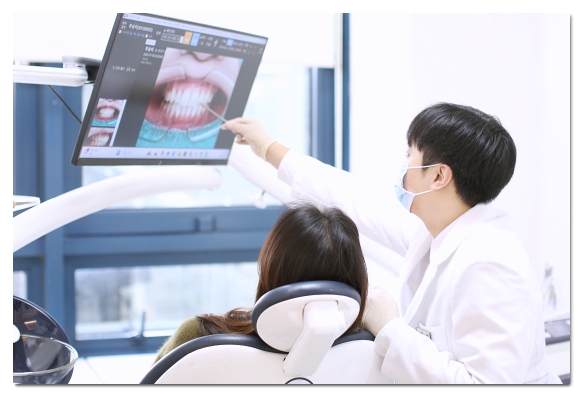 앞니 변색 왜 생길까? 원인과 유형별 치료방법 관련 이미지 12