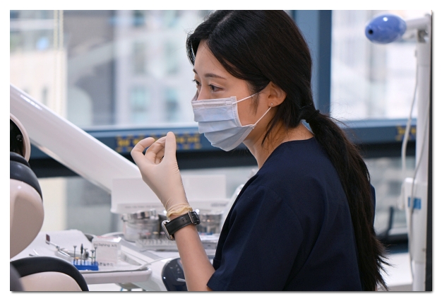 Dental Veneers for Front Teeth: When Are They a Good Option? image 7