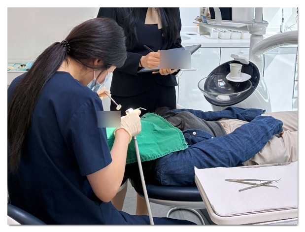 Black Triangles After Orthodontic Treatment: The Solution Depends on the Cause image 5