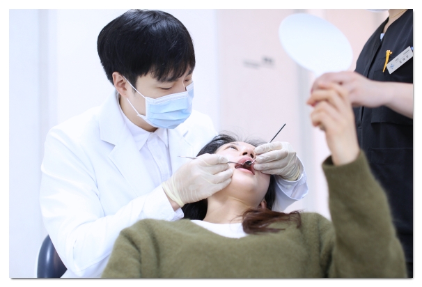 라미네이트 후회하는 2가지 이유, 그리고 다른 방법 (원진치과 원장 작성) 관련 이미지 17