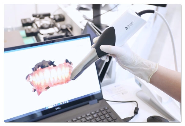 Front Teeth Laminate Veneer Prices: Why the Difference Between KRW 200,000 and KRW 1,000,000? How to Choose What’s Right for You image 2