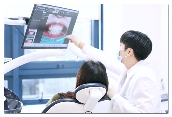 앞니 라미네이트? 레진? 벌어진 치아 치료 방법 선택 관련 이미지 10