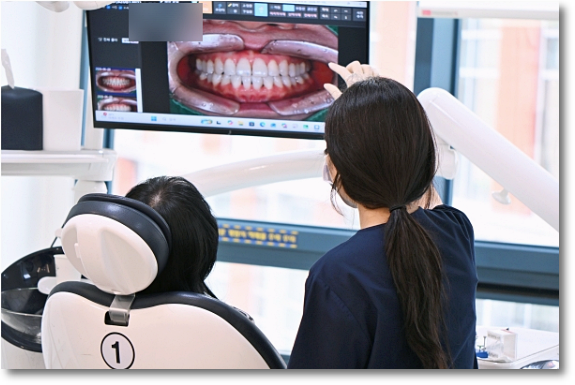 Post-Wisdom Tooth Extraction Precautions: When Can You Eat, Brush, and Exercise? image 8