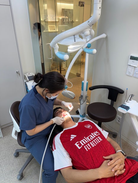 Teeth Whitening in Korea! - Peter Bint&rsquo;s Experience at a Yonsei JW Dental Clinic 관련 이미지 2