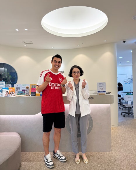 Teeth Whitening in Korea! - Peter Bint&rsquo;s Experience at a Yonsei JW Dental Clinic 관련 이미지 5