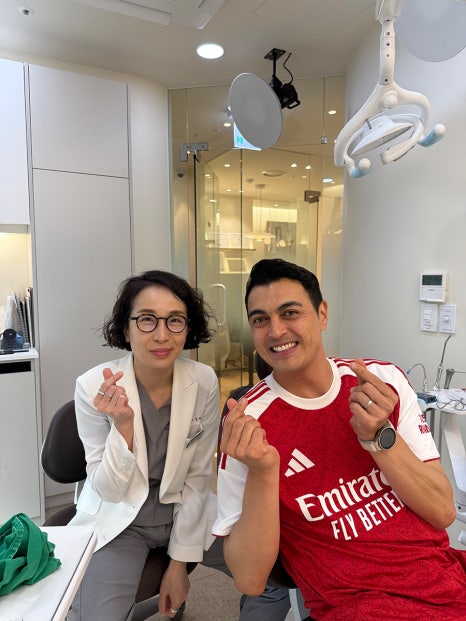 Teeth Whitening in Korea! - Peter Bint&rsquo;s Experience at a Yonsei JW Dental Clinic 관련 이미지 1