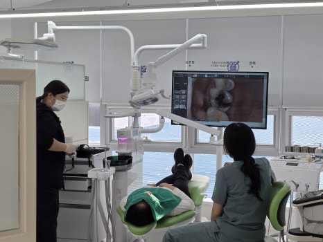 Things You Must Check Before Implant Treatment image 19