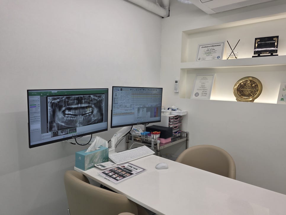 A Case Where Eating Discomfort Was Resolved with a Full Denture image 8