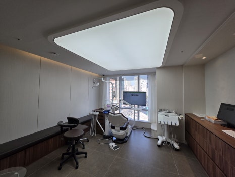 Object Zero Front Tooth Laminate, Minimizing Tooth Reduction image 37