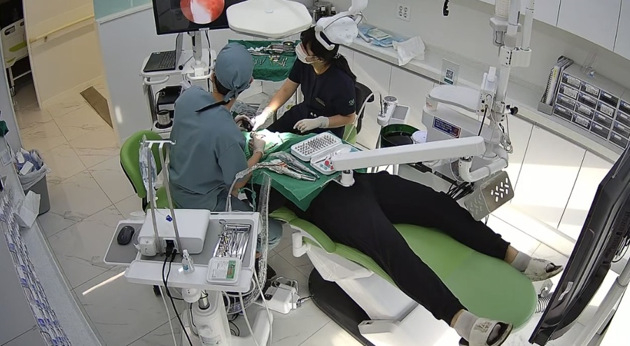 Implant Reoperation: Don’t Give Up. image 5