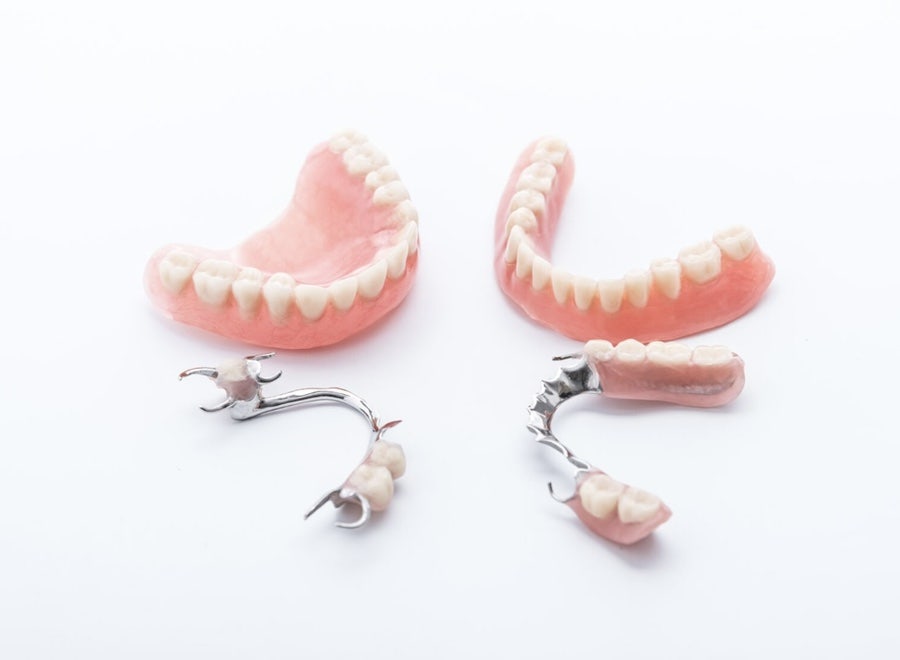 Denture Cleaning and Storage Methods: Do You Know the Right Way? image 2