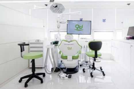 A Case Where Eating Discomfort Was Resolved with a Full Denture image 26