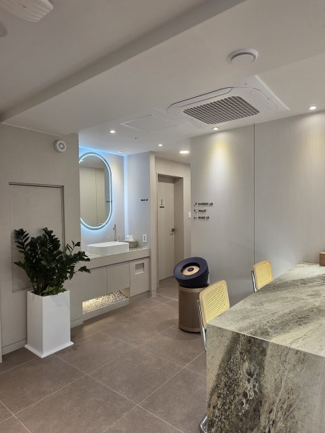 Jamsil Teeth Whitening Comparison | A Simple Breakdown of the Difference Between W-Gel and Beautys image 19