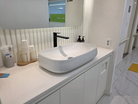 Are Tooth Sensitivity and Bleeding After Scaling Normal? — Clearly Explained by a Jamsil Dental Clinic image 12