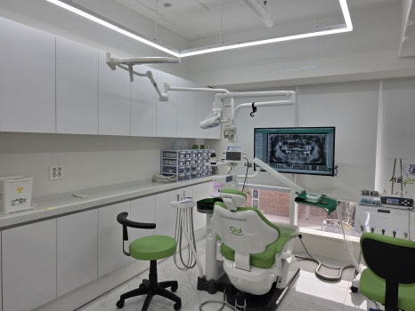 Things You Must Check Before Implant Treatment image 27