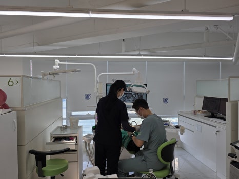 Songpa Dental Clinic: Implant After Molar Extraction image 12