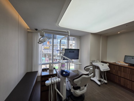 Object Zero Front Tooth Laminate, Minimizing Tooth Reduction image 34