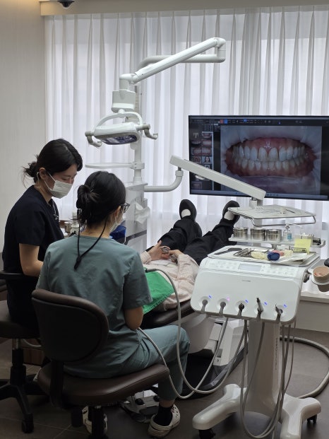 Jamsil Teeth Whitening Comparison | A Simple Breakdown of the Difference Between W-Gel and Beautys image 7