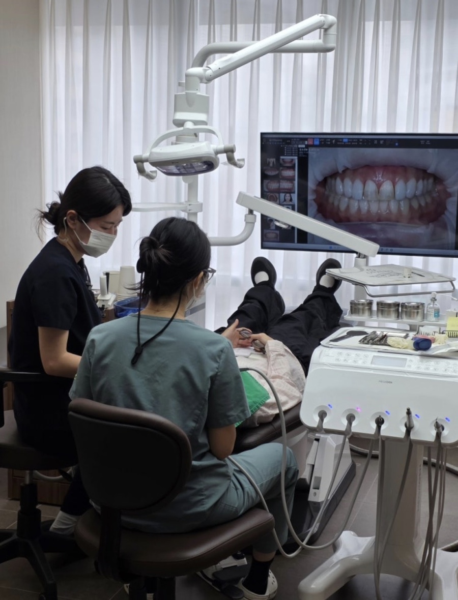 If You’re Considering Same-Day Implants in Jamsil image 13