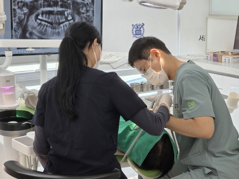 Songpa Dental Clinic: Implant After Molar Extraction image 8