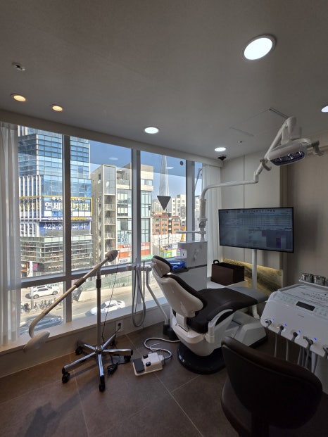 Object Zero Front Tooth Laminate, Minimizing Tooth Reduction image 14