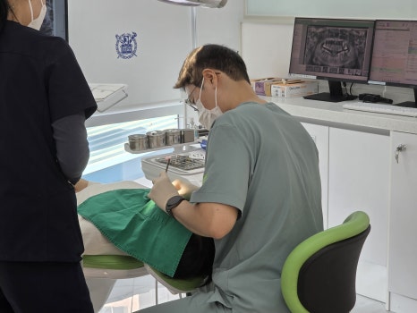 Songpa Dental Clinic: Implant After Molar Extraction image 9