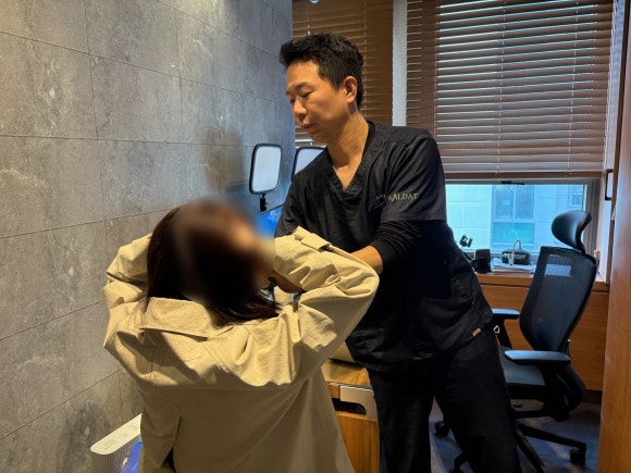 말하지 못해 더 커지는 자부심, 의사의 &lsquo;임금님 귀는 당나귀 귀&rsquo; 관련 이미지 3