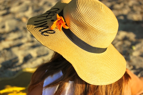 Will Wearing a Hat Make Hair Loss Worse? How to Choose Hats That Protect Scalp Health image 1