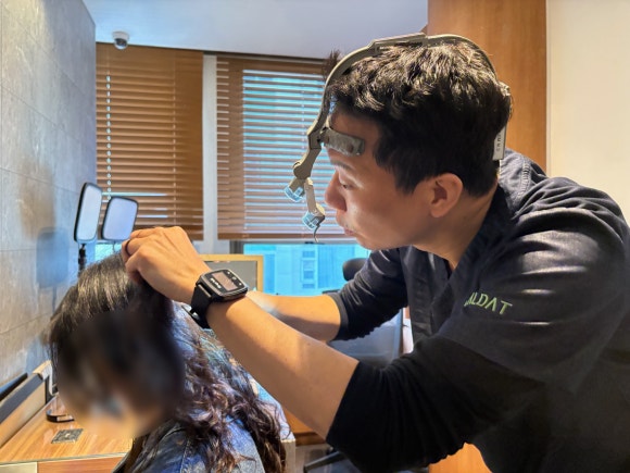 두피관리, 남녀 모두를 위한 탈모 관리 가이드 관련 이미지 1